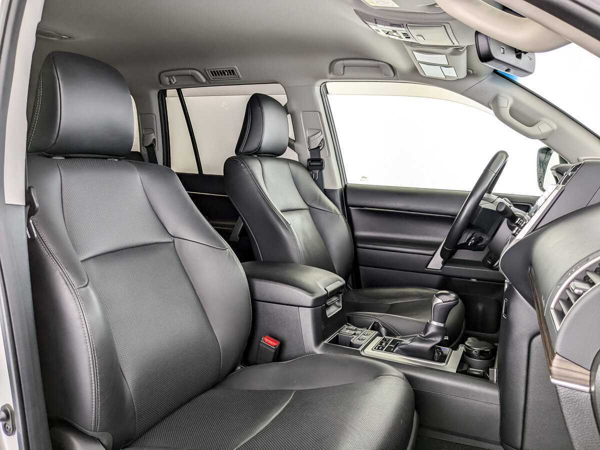 Toyota Land Cruiser Prado с пробегом — 2021 год. Фото: #19