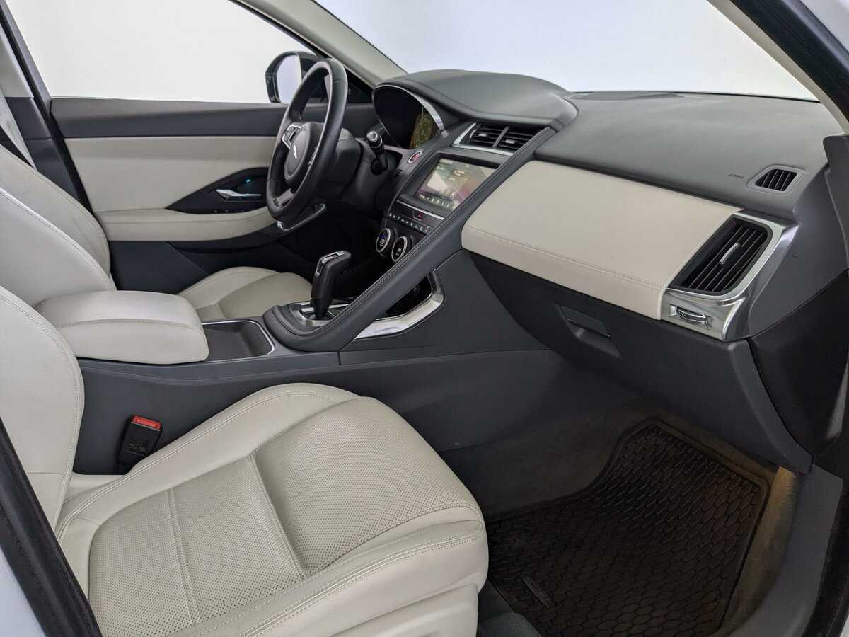 Jaguar E-Pace с пробегом — 2019 год. Фото: #8