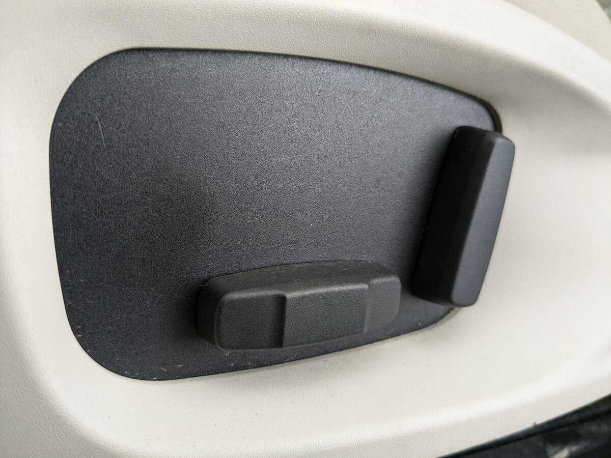 Jaguar E-Pace с пробегом — 2019 год. Фото: #15