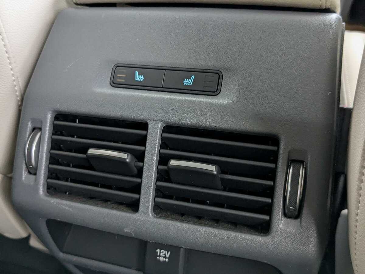 Jaguar E-Pace с пробегом — 2019 год. Фото: #23