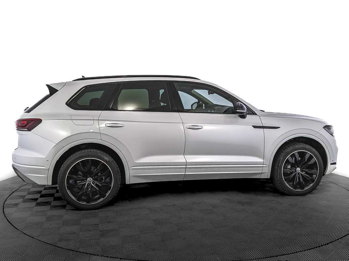 Volkswagen Touareg с пробегом — 2020 год. Фото: #3