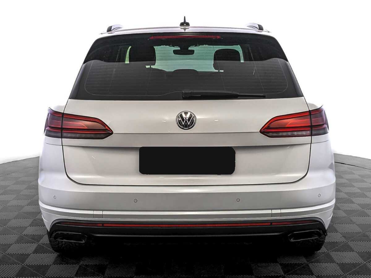 Volkswagen Touareg с пробегом — 2020 год. Фото: #5