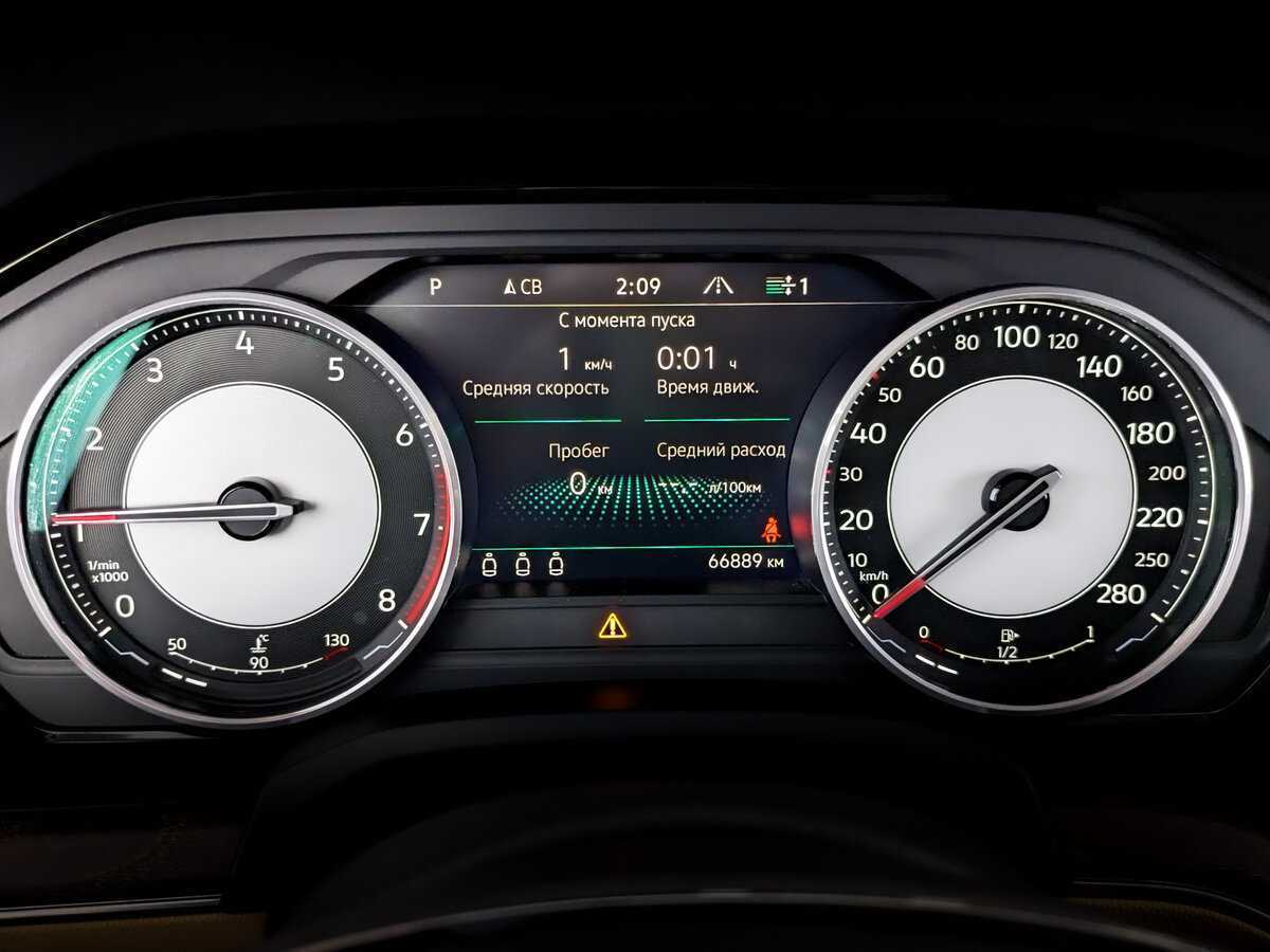 Volkswagen Touareg с пробегом — 2020 год. Фото: #10