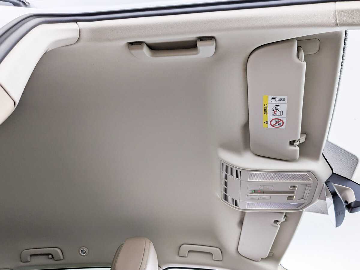 Volkswagen Touareg с пробегом — 2020 год. Фото: #17