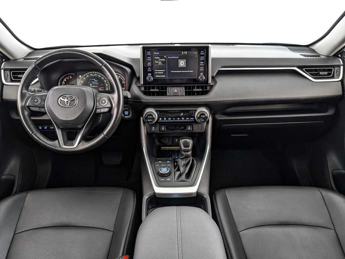 Toyota RAV4 с пробегом — 2022 год. Фото: #9