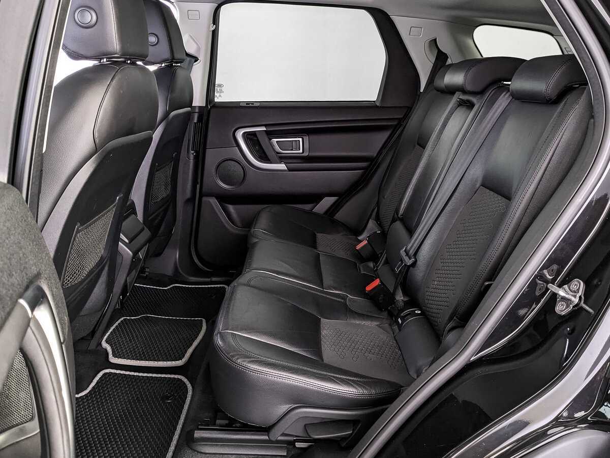 Land Rover Discovery Sport с пробегом — 2017 год. Фото: #12