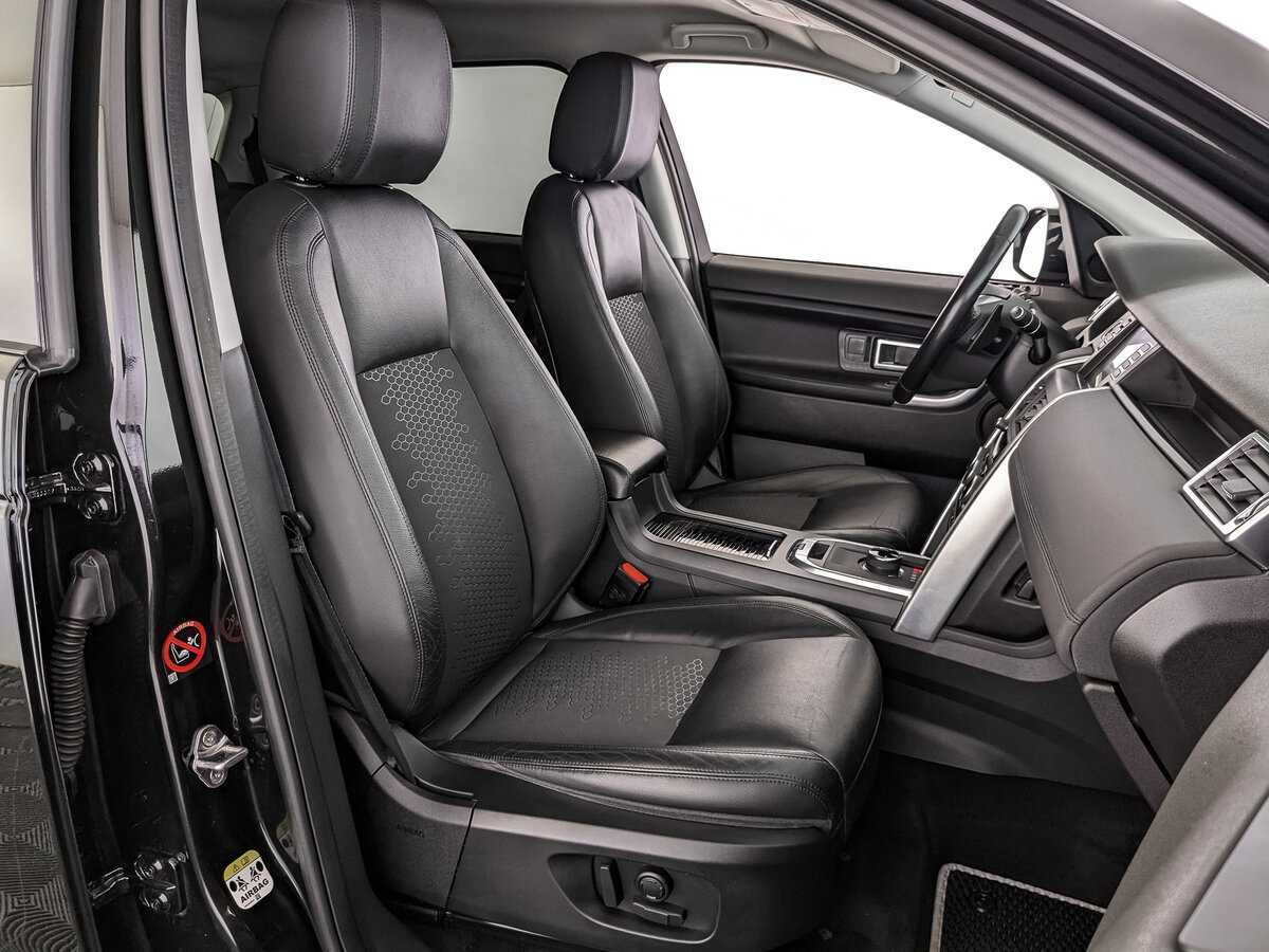 Land Rover Discovery Sport с пробегом — 2017 год. Фото: #14