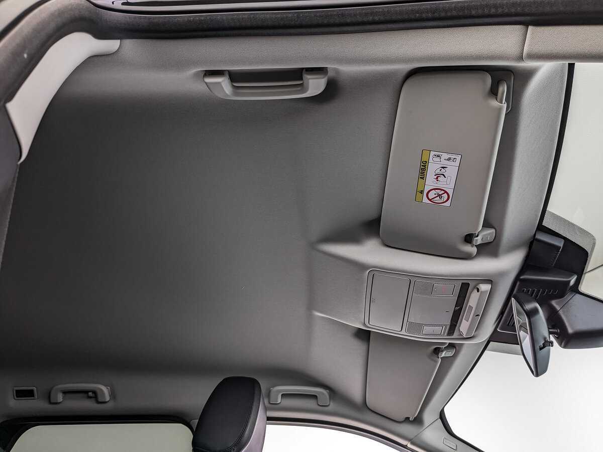 Land Rover Discovery Sport с пробегом — 2017 год. Фото: #16