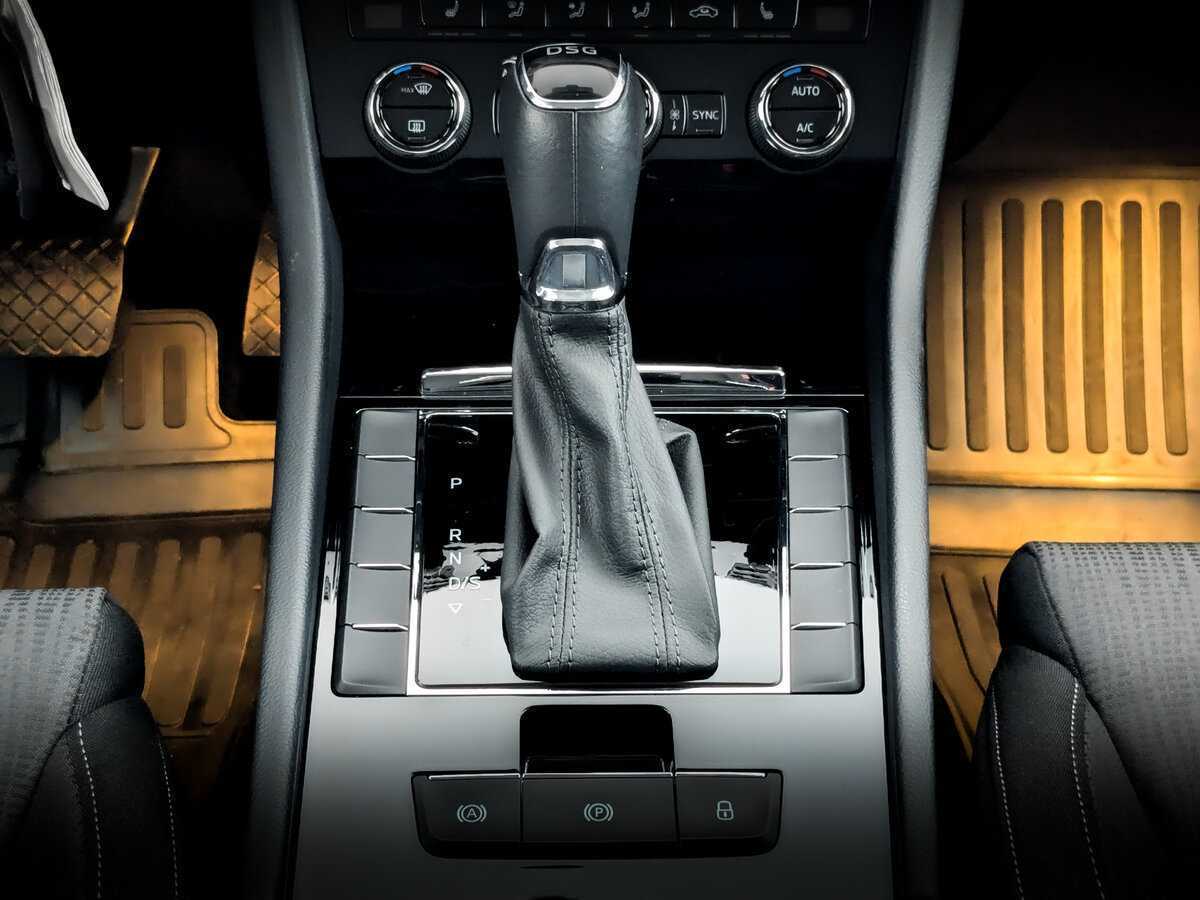 Skoda Superb с пробегом — 2019 год. Фото: #21