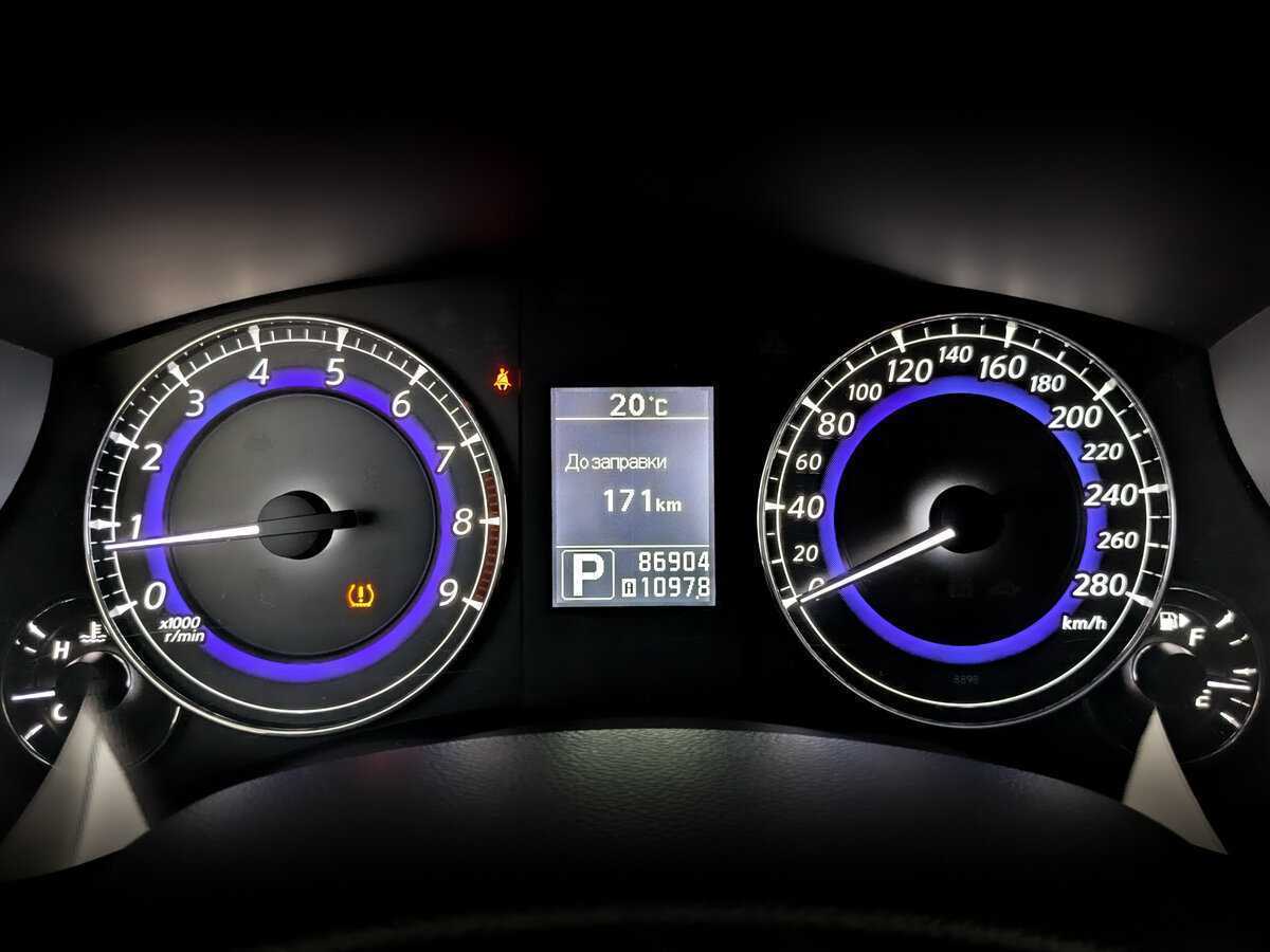 Infiniti EX с пробегом — 2012 год. Фото: #10