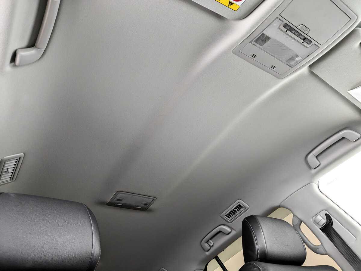 Toyota Land Cruiser с пробегом — 2014 год. Фото: #18