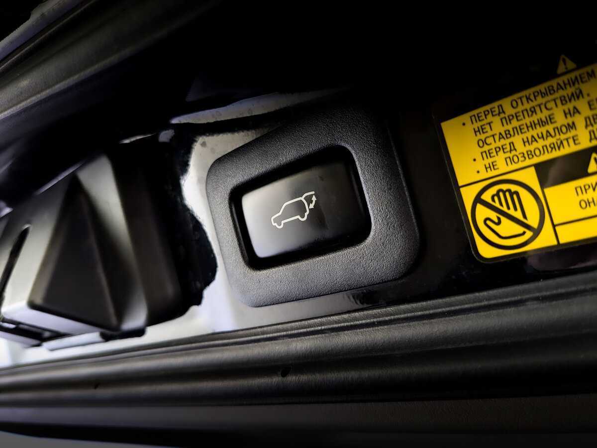 Toyota Land Cruiser с пробегом — 2014 год. Фото: #21