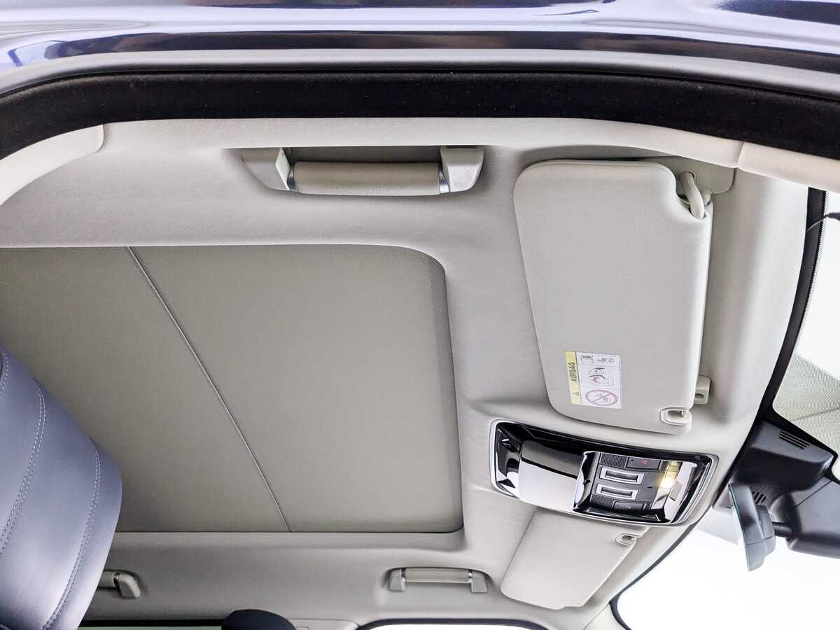 Land Rover Range Rover с пробегом — 2018 год. Фото: #19