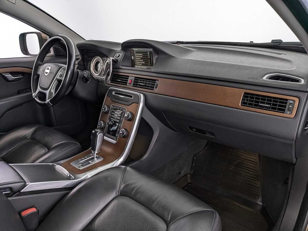 Volvo XC70 с пробегом — 2011 год. Фото: #8