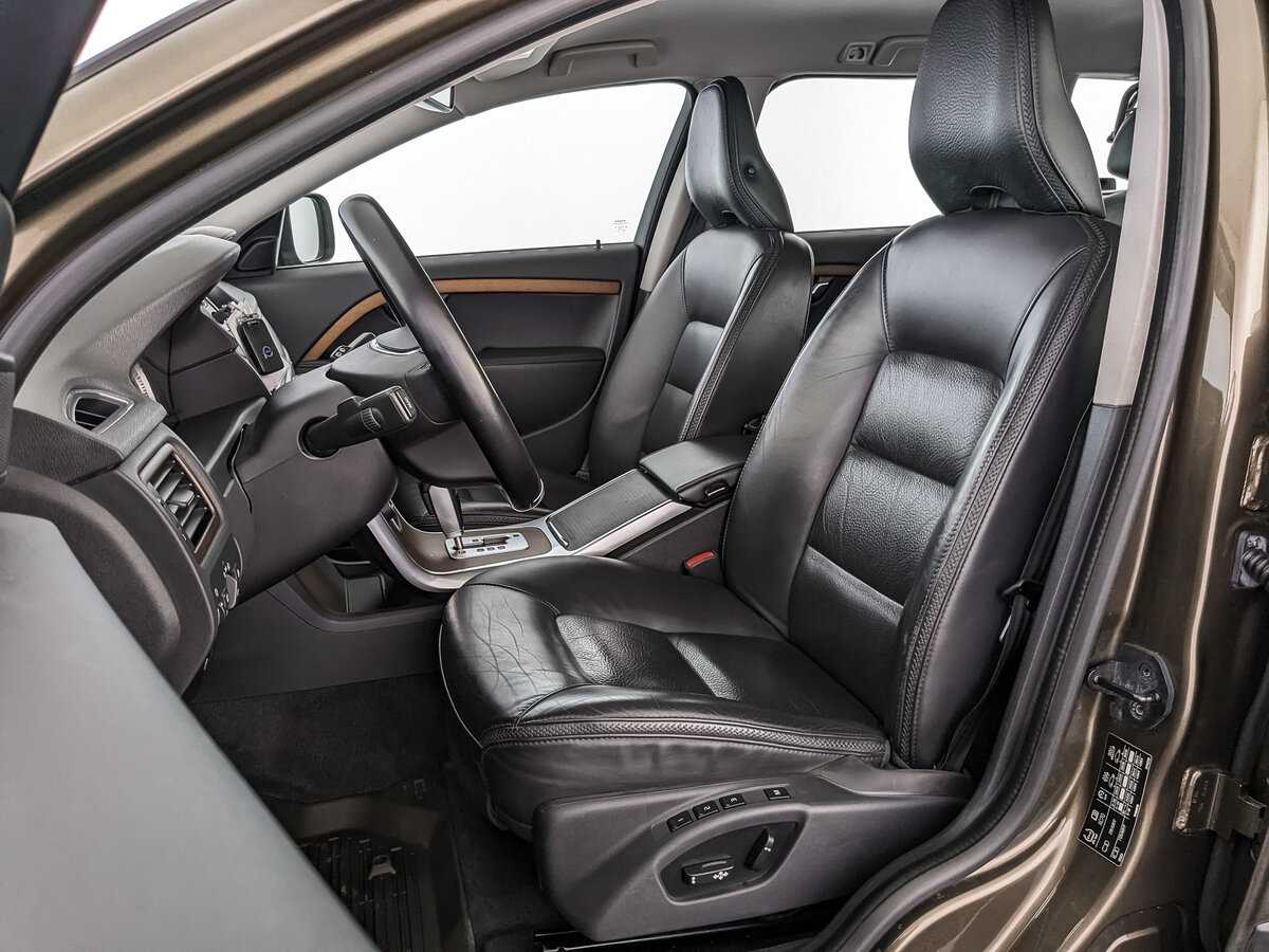 Volvo XC70 с пробегом — 2011 год. Фото: #15