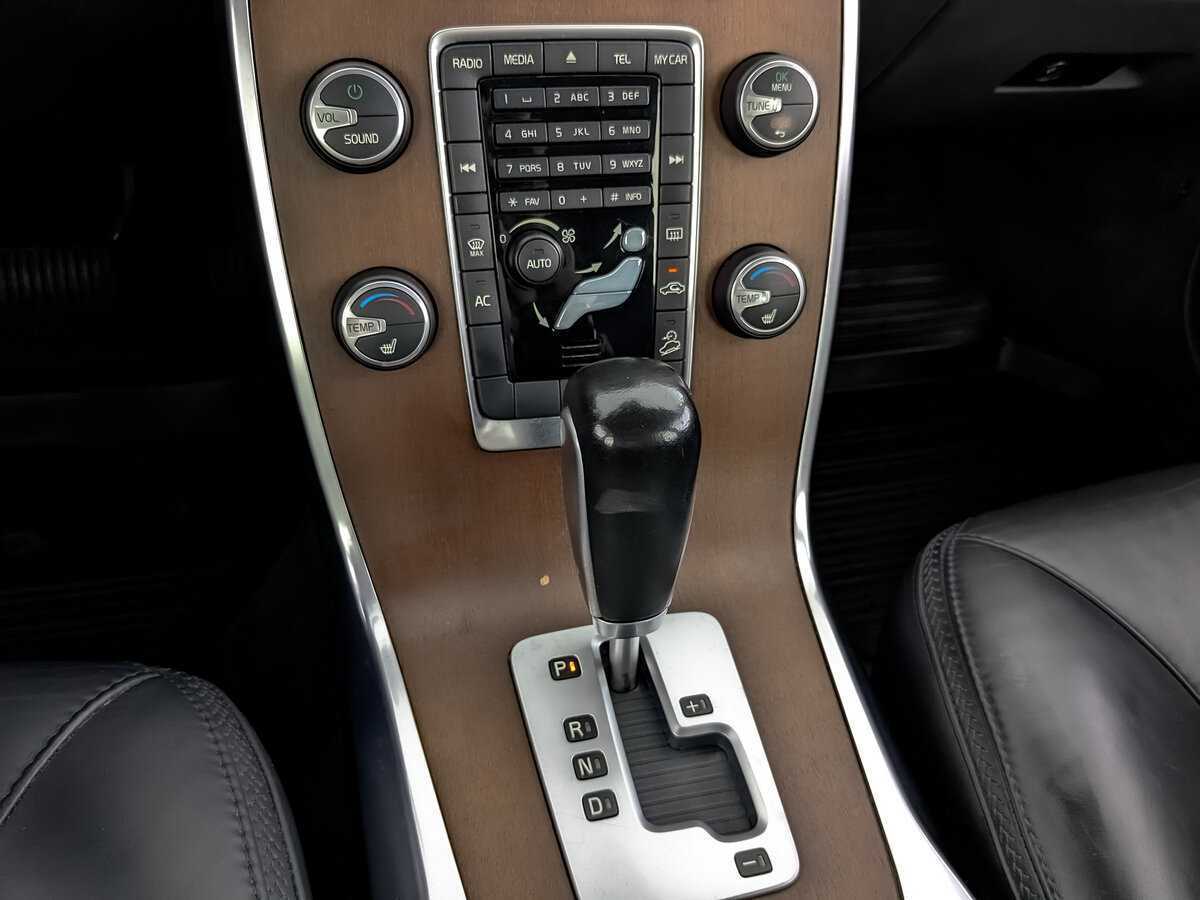 Volvo XC70 с пробегом — 2011 год. Фото: #22