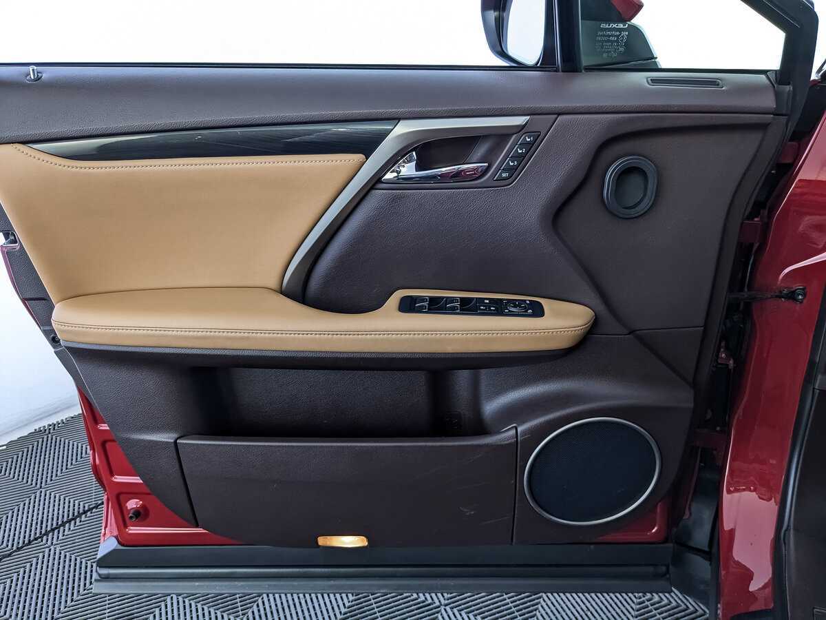 Lexus RX с пробегом — 2016 год. Фото: #14