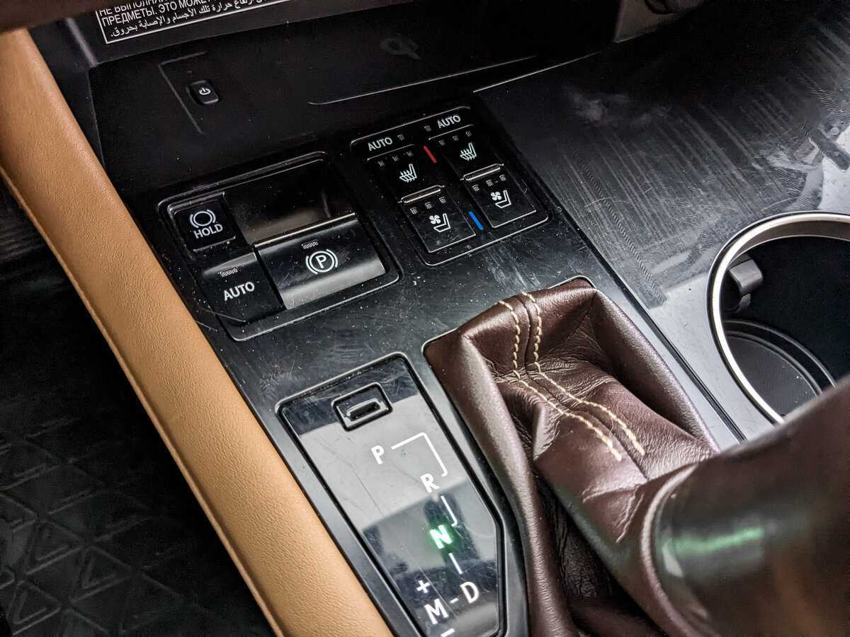 Lexus RX с пробегом — 2016 год. Фото: #23