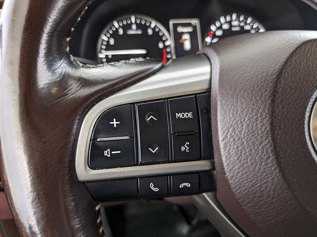 Lexus RX с пробегом — 2016 год. Фото: #24