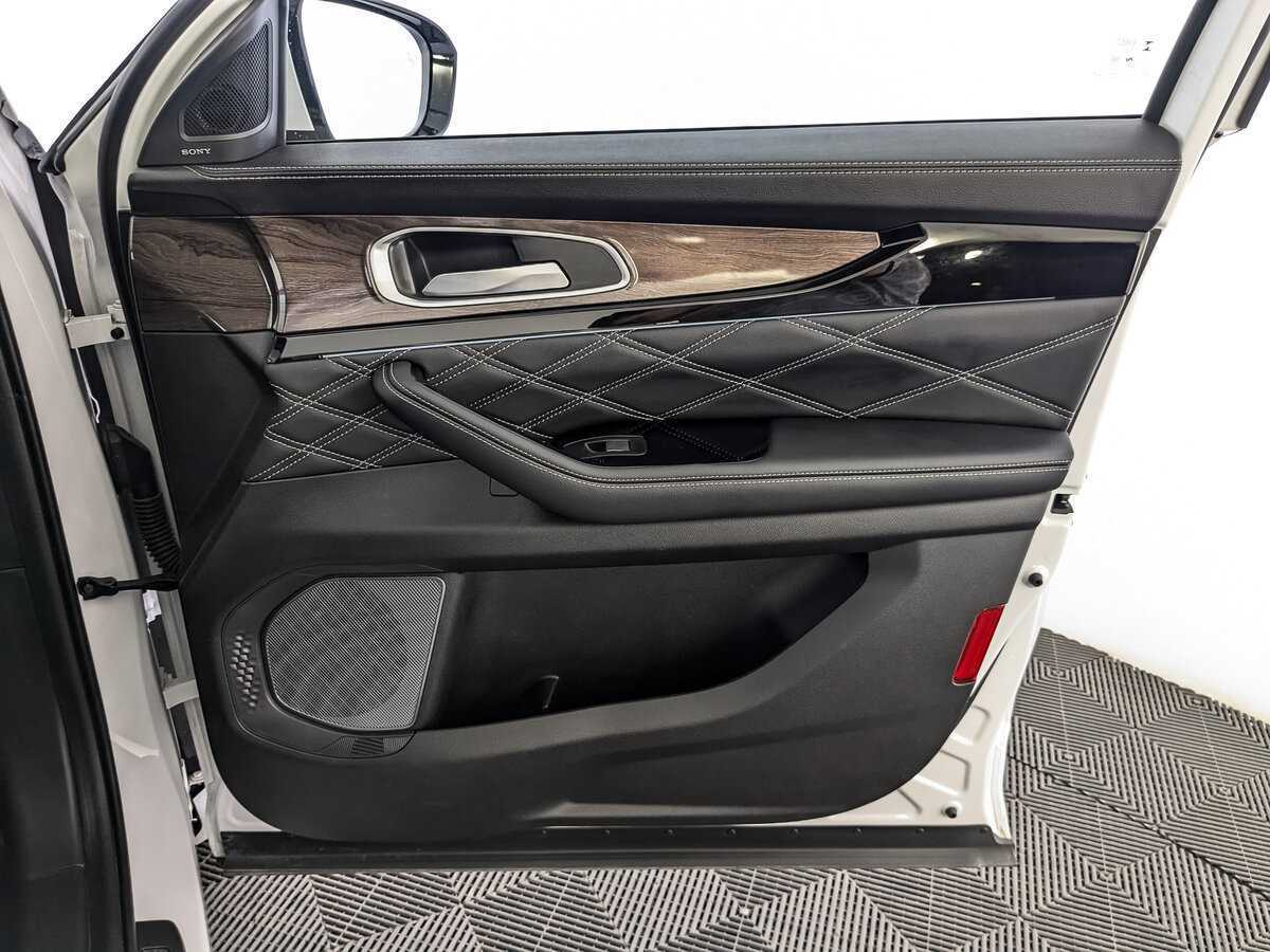 EXEED VX с пробегом — 2023 год. Фото: #19