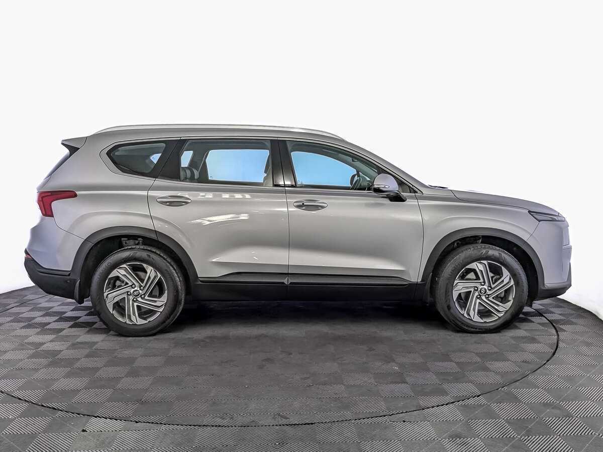 Hyundai Santa Fe с пробегом — 2022 год. Фото: #3