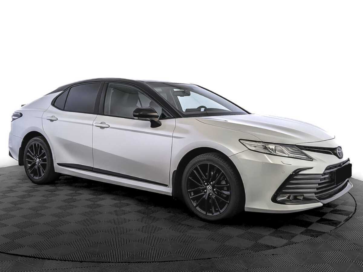 Toyota Camry с пробегом — 2022 год. Фото: #2