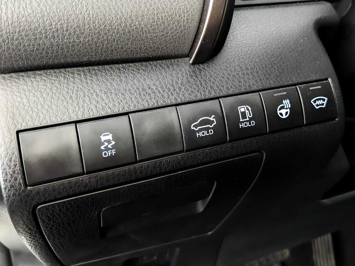 Toyota Camry с пробегом — 2022 год. Фото: #24