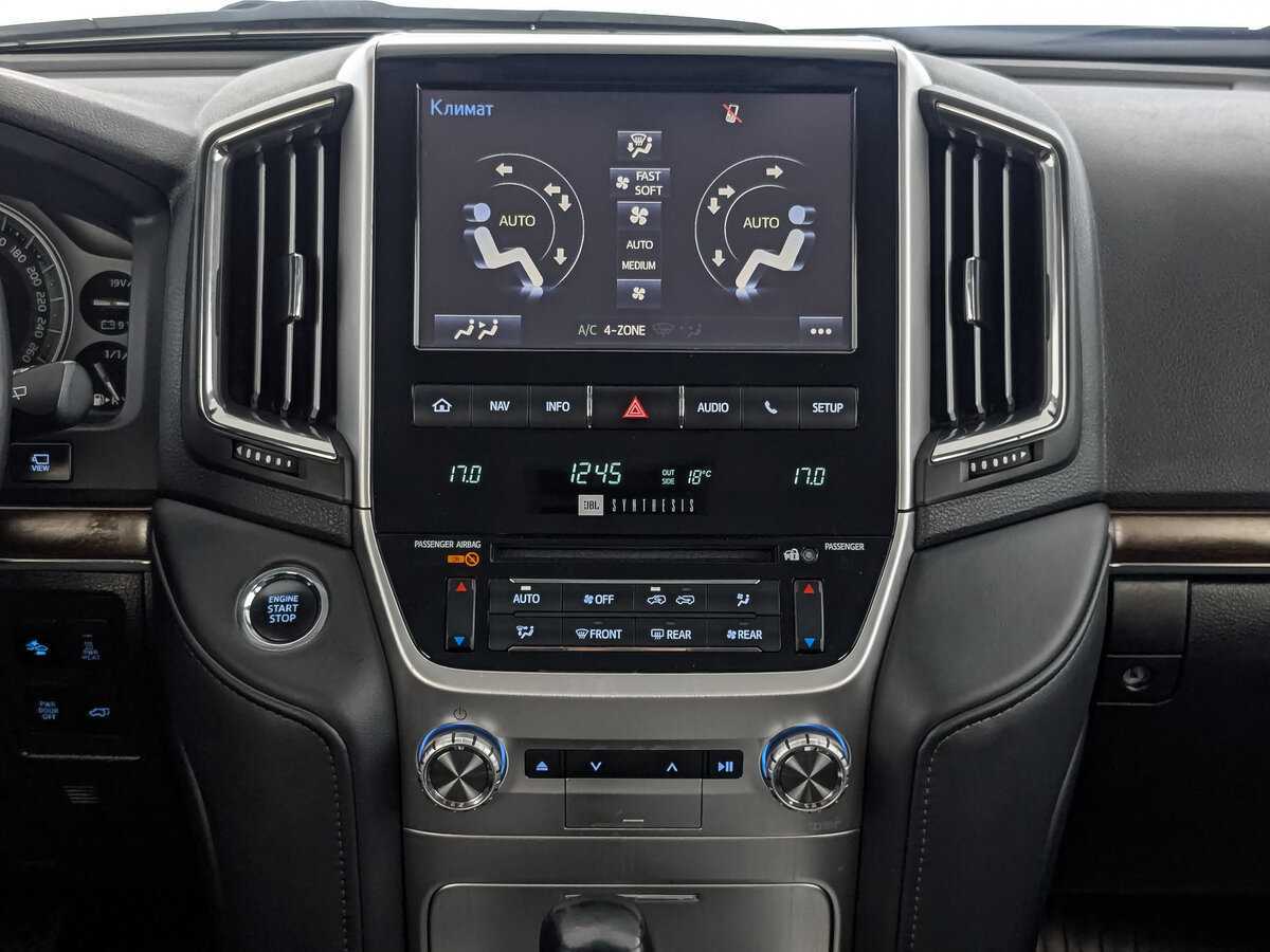 Toyota Land Cruiser с пробегом — 2017 год. Фото: #12