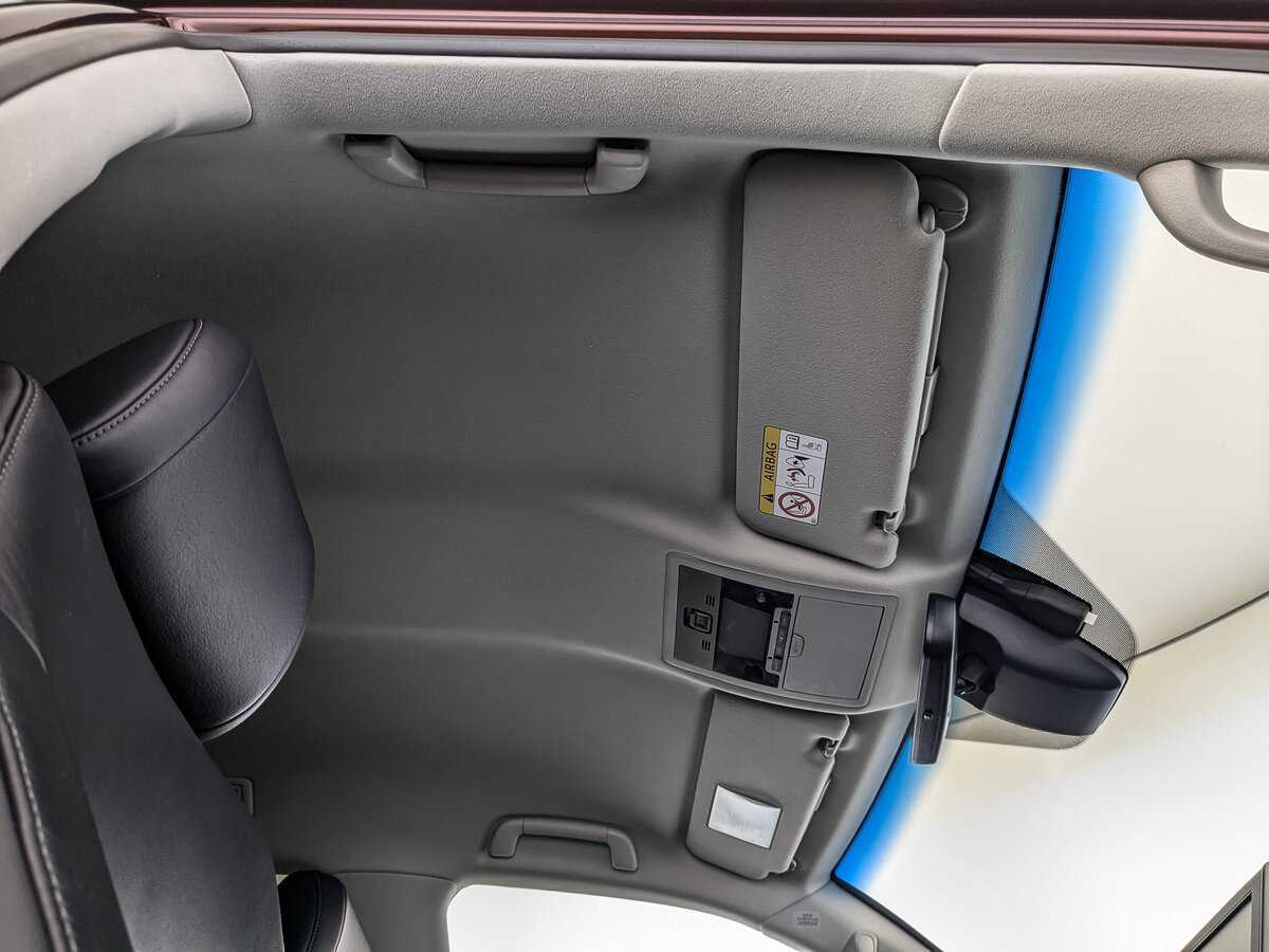 Toyota Land Cruiser с пробегом — 2017 год. Фото: #18