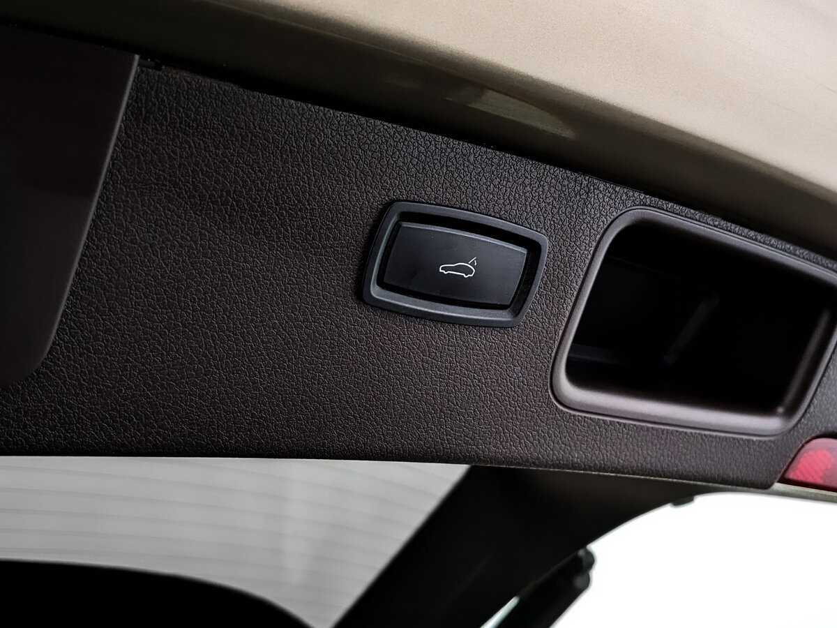 Porsche Macan с пробегом — 2015 год. Фото: #21