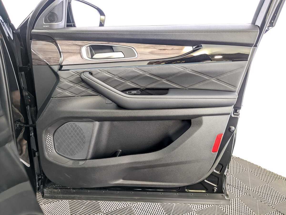 EXEED VX с пробегом — 2023 год. Фото: #20