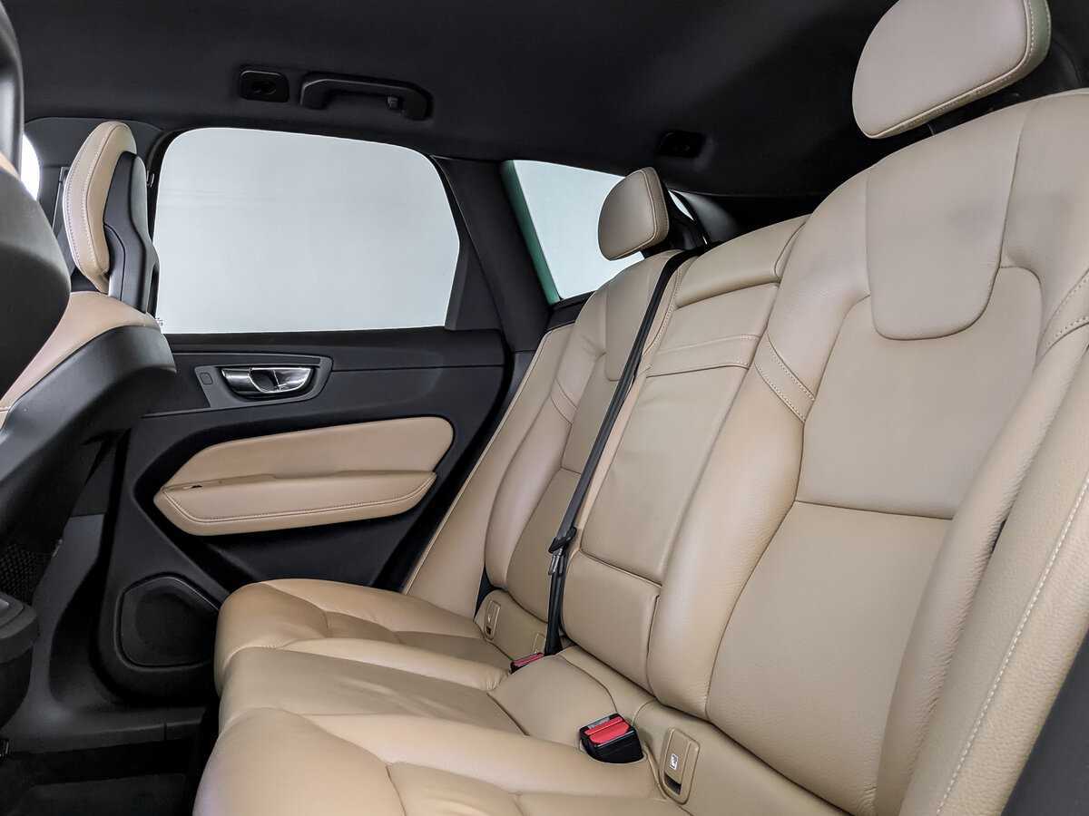 Volvo XC60 с пробегом — 2018 год. Фото: #8