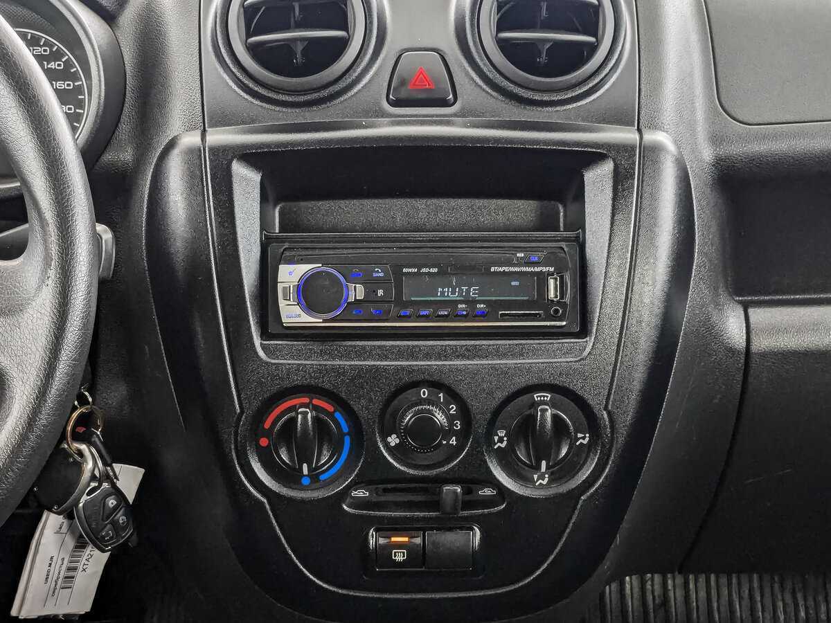 Lada (ВАЗ) Granta с пробегом — 2017 год. Фото: #12