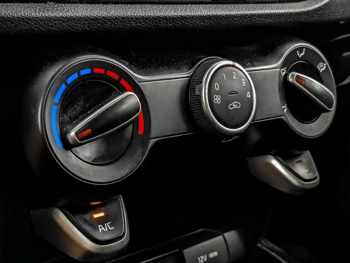 Kia Rio с пробегом — 2019 год. Фото: #20