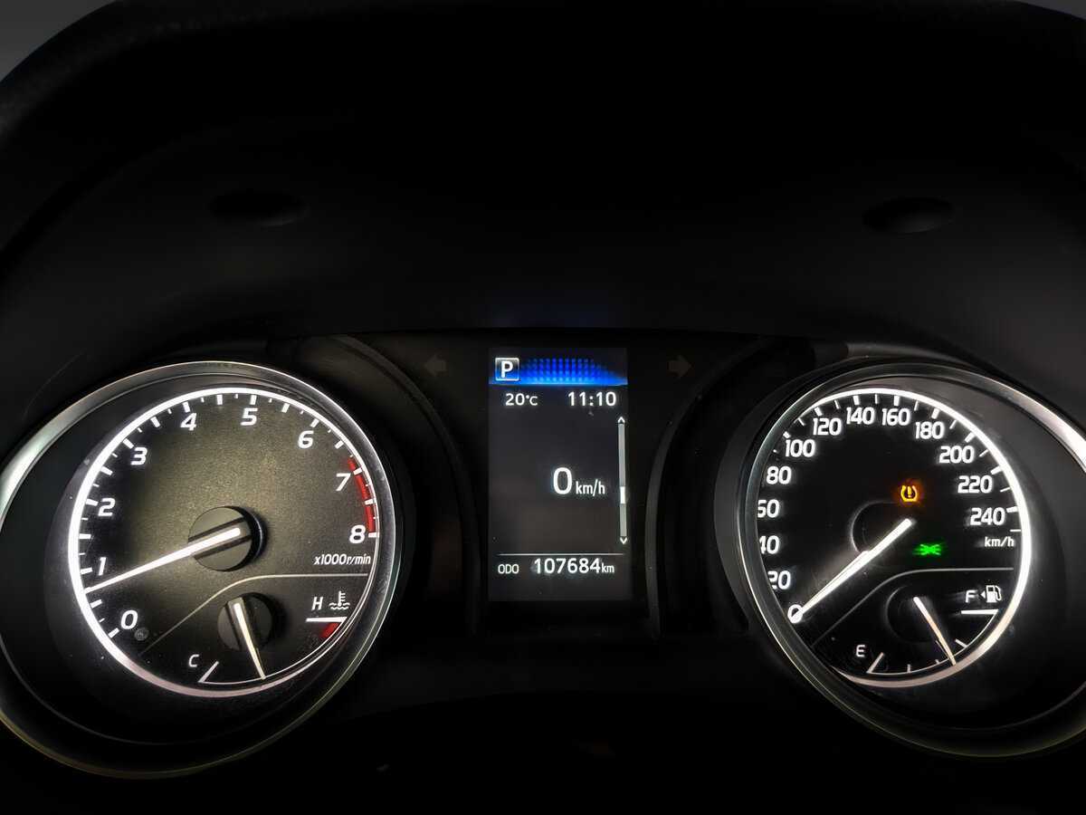 Toyota Camry с пробегом — 2021 год. Фото: #10