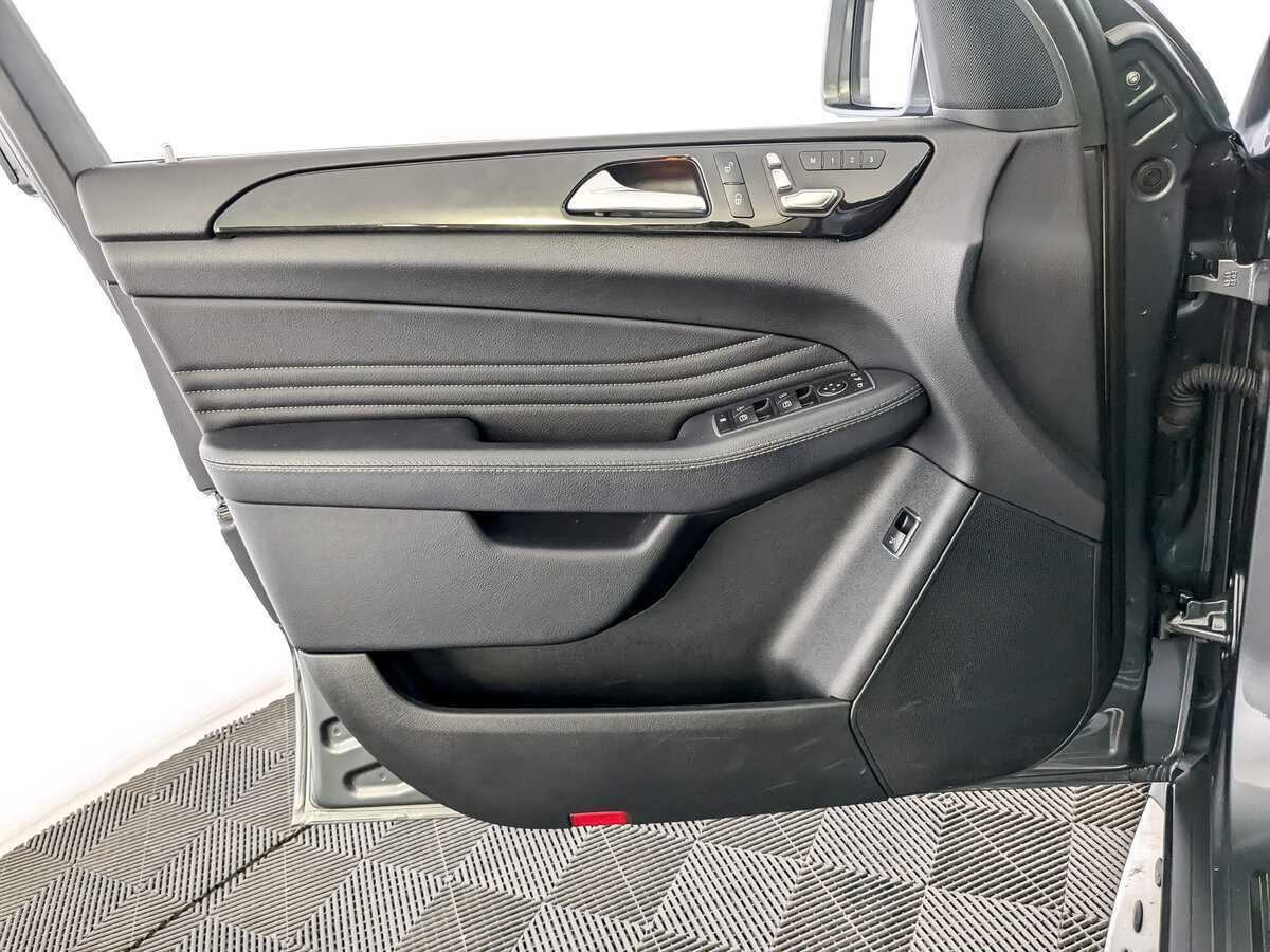 Mercedes-Benz GLE Coupe с пробегом — 2019 год. Фото: #14