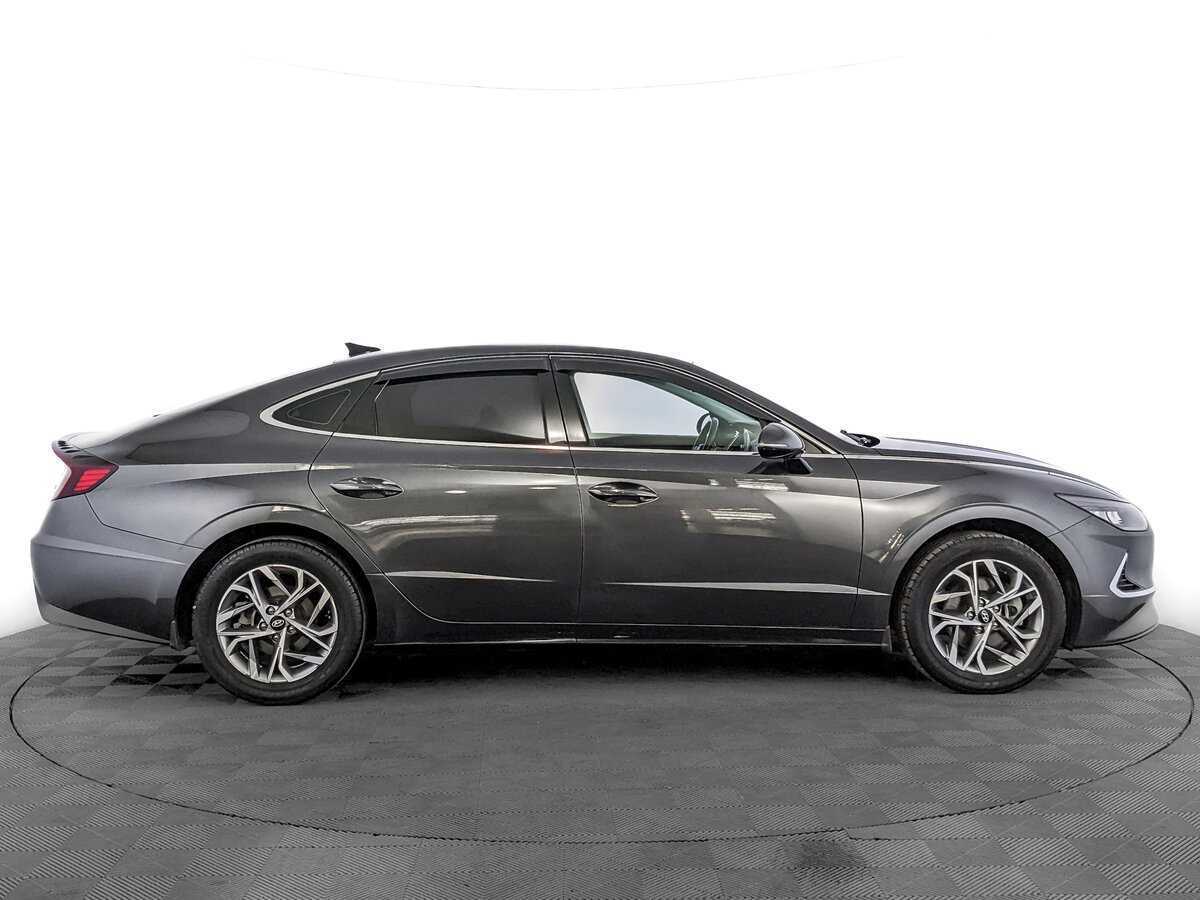 Hyundai Sonata с пробегом — 2021 год. Фото: #3