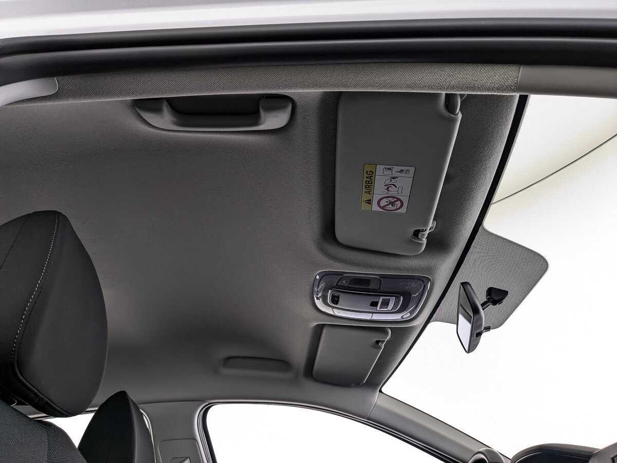 Hyundai Elantra с пробегом — 2021 год. Фото: #18