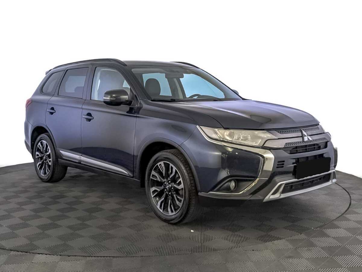 Mitsubishi Outlander с пробегом — 2021 год. Фото: #2