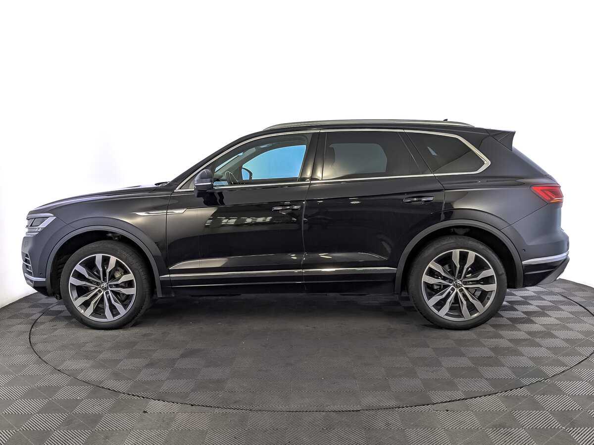 Volkswagen Touareg с пробегом — 2020 год. Фото: #7