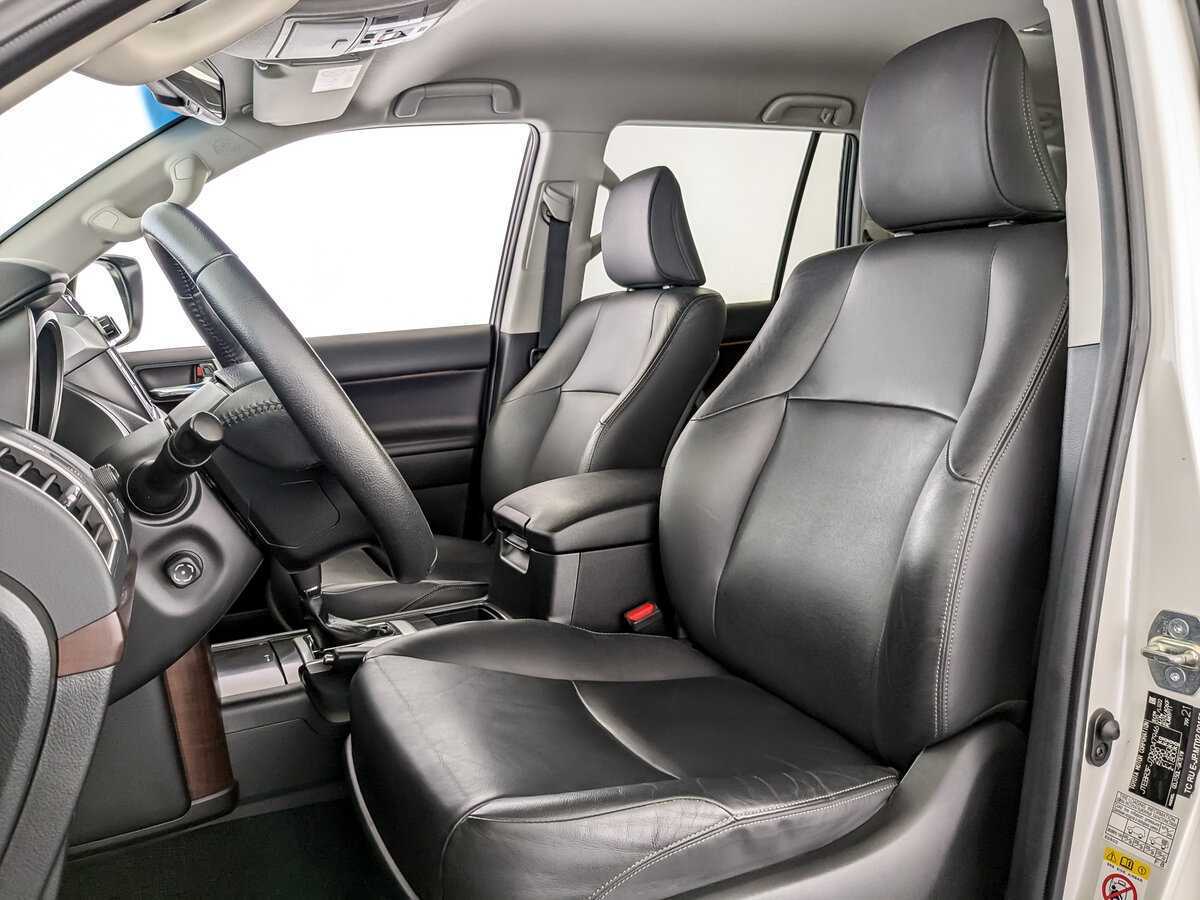 Toyota Land Cruiser Prado с пробегом — 2017 год. Фото: #15