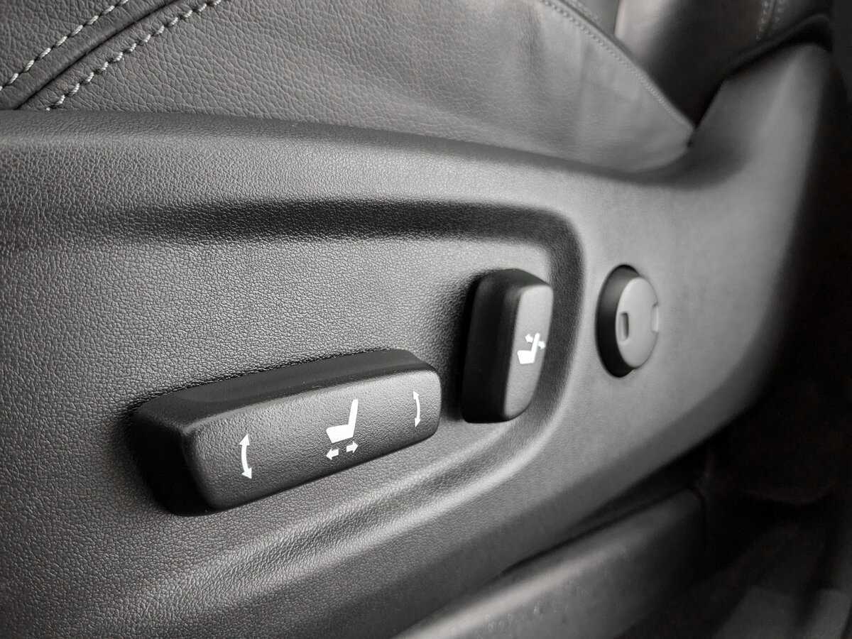 Toyota Land Cruiser Prado с пробегом — 2017 год. Фото: #16