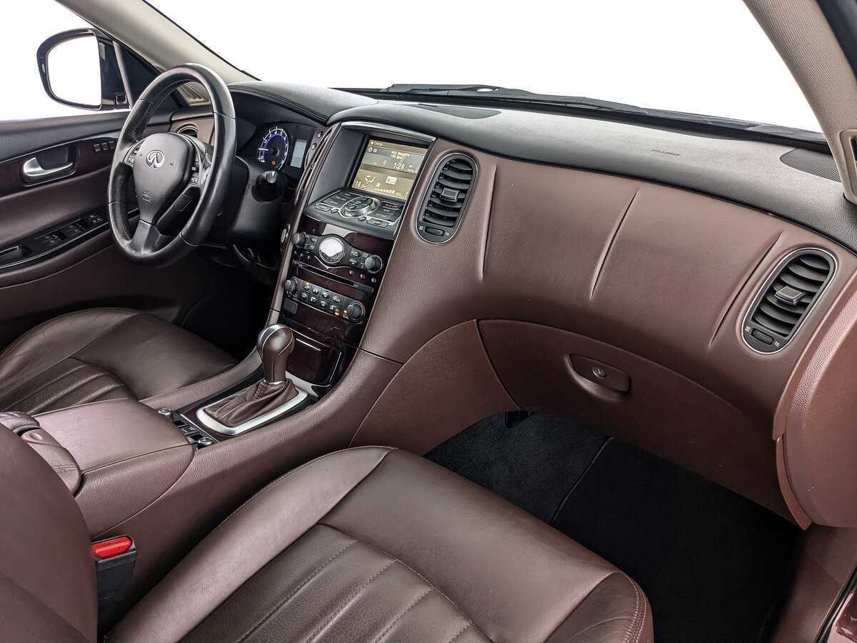 Infiniti EX с пробегом — 2013 год. Фото: #8