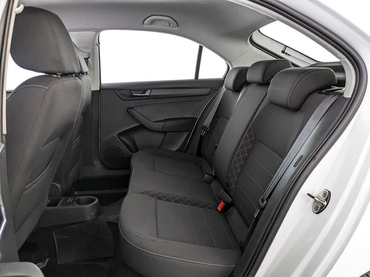 Skoda Rapid с пробегом — 2020 год. Фото: #12