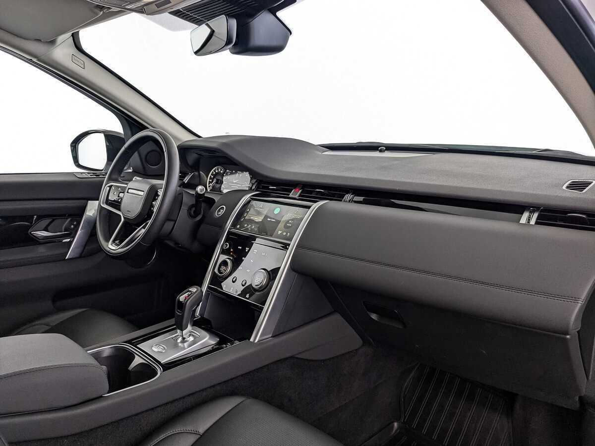 Land Rover Discovery Sport с пробегом — 2022 год. Фото: #8