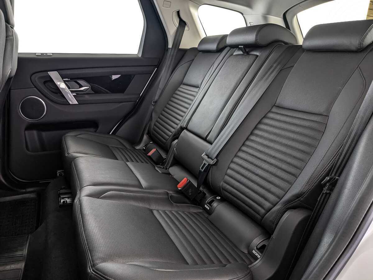 Land Rover Discovery Sport с пробегом — 2022 год. Фото: #13