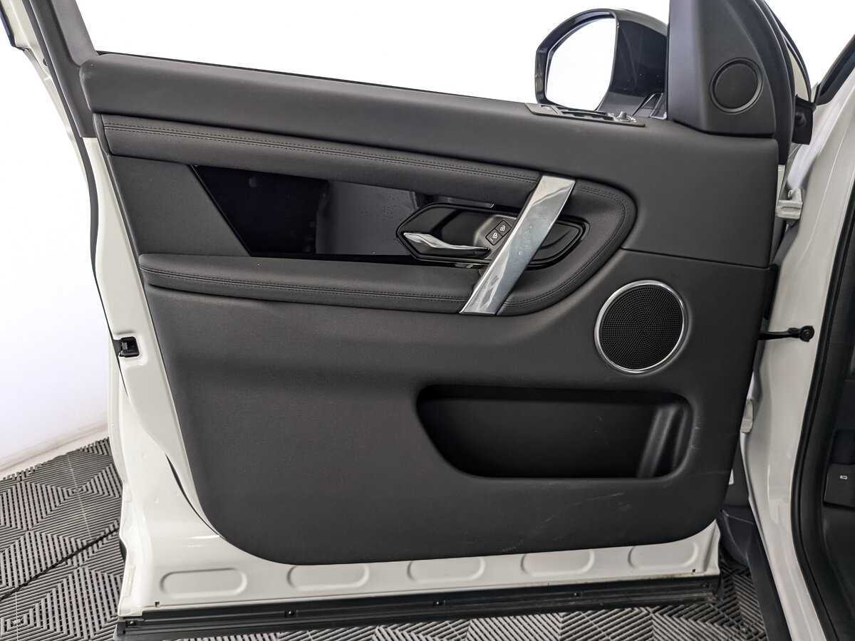 Land Rover Discovery Sport с пробегом — 2022 год. Фото: #14