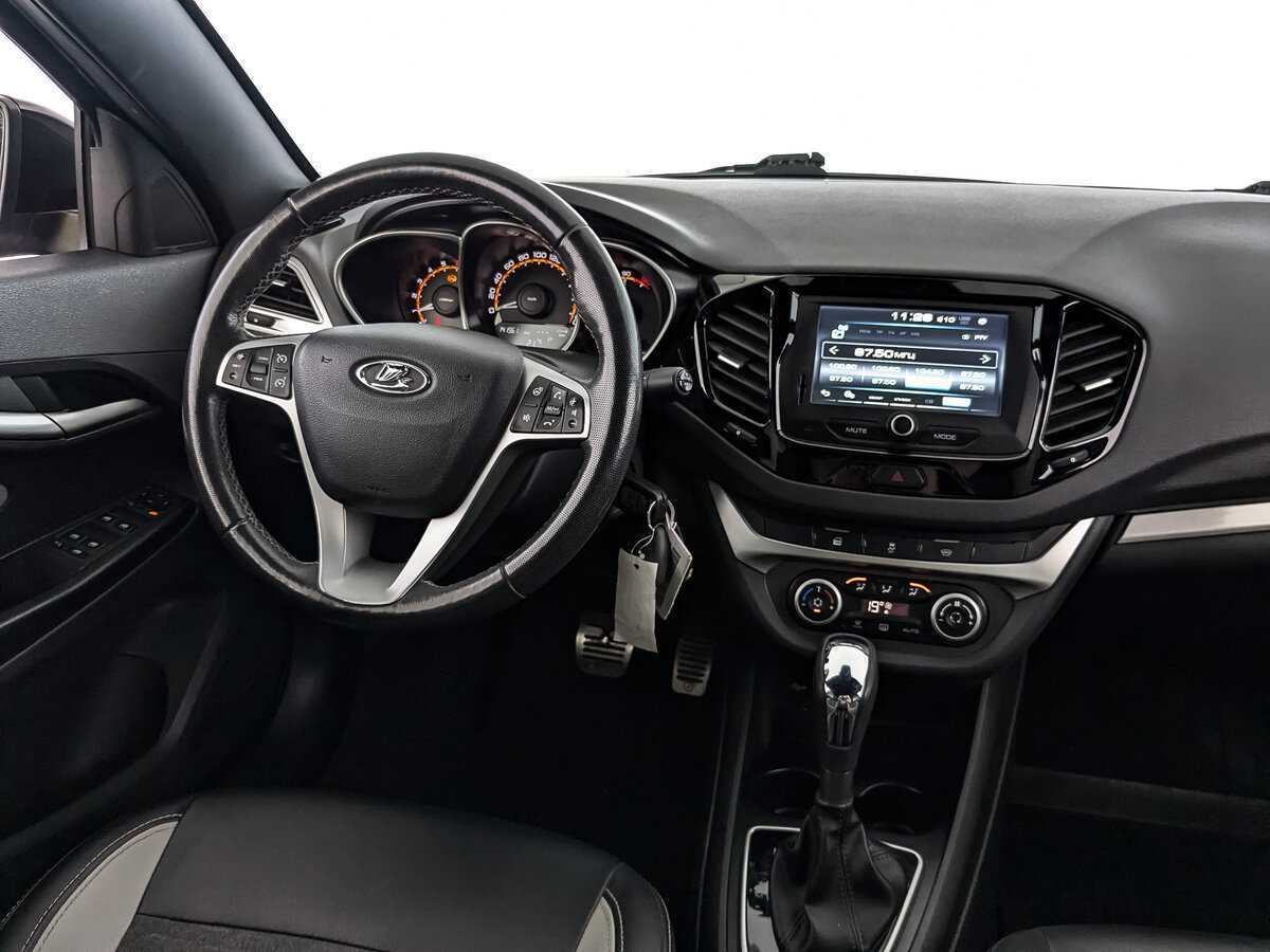 Lada (ВАЗ) Vesta с пробегом — 2019 год. Фото: #15