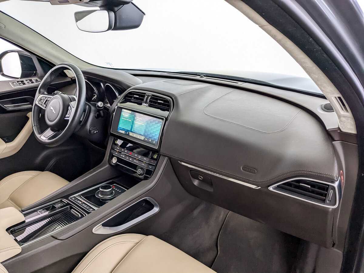 Jaguar F-Pace с пробегом — 2018 год. Фото: #8