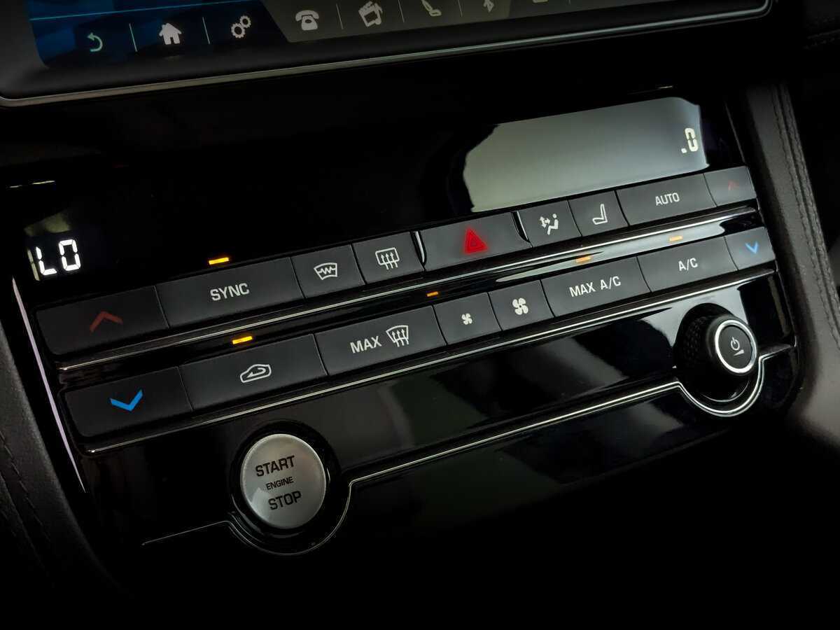 Jaguar F-Pace с пробегом — 2018 год. Фото: #21